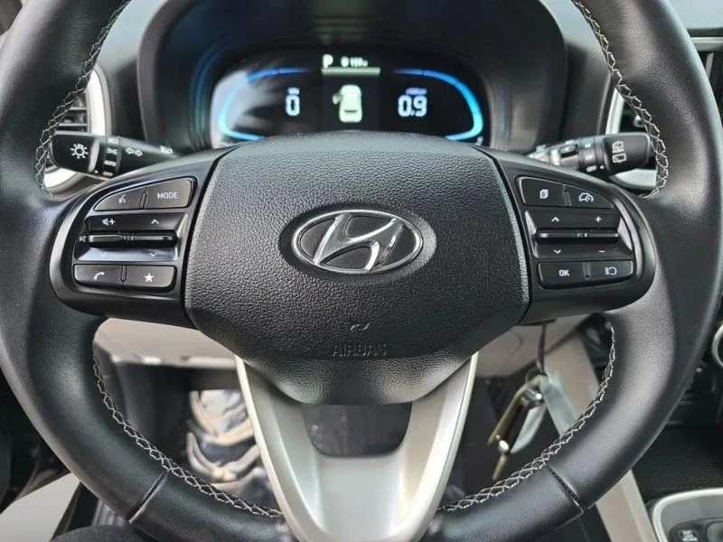 2023 Hyundai Venue - Image 8 of 12