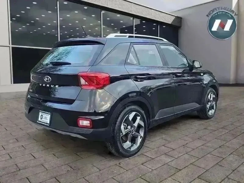 2023 Hyundai Venue - Image 5 of 12