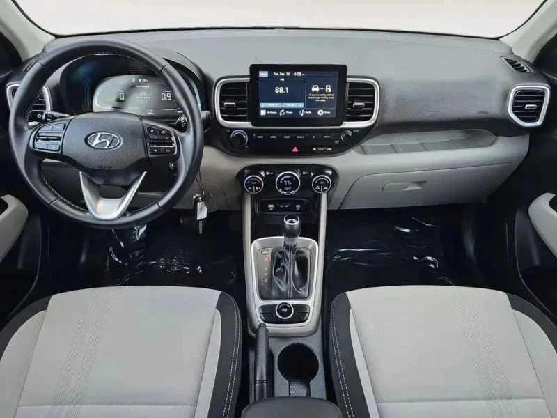 2023 Hyundai Venue - Image 10 of 12