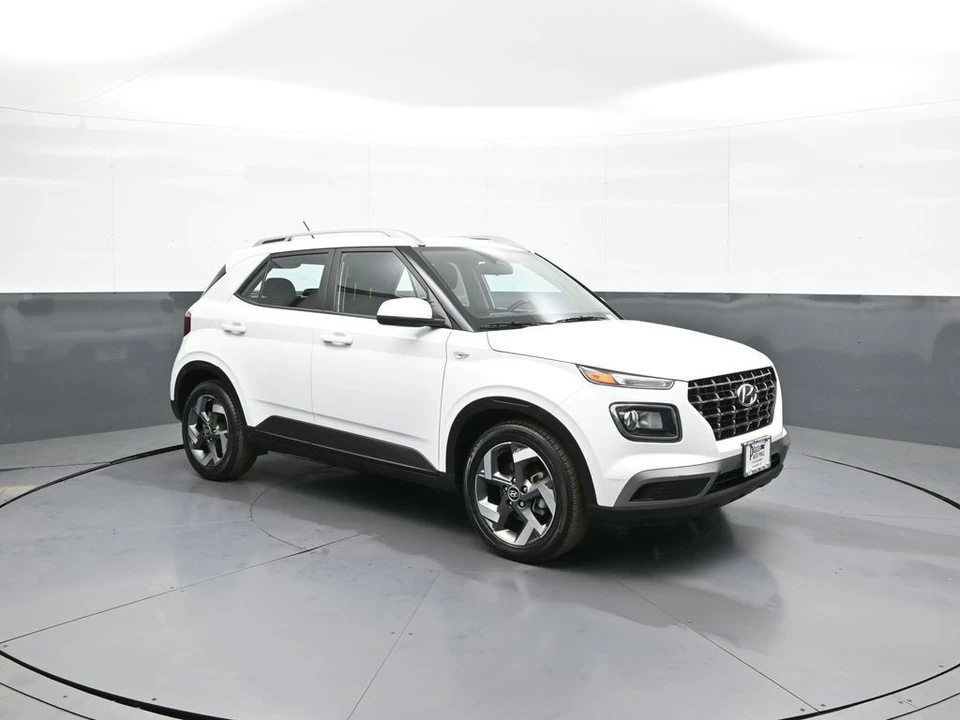 2023 Hyundai Venue - Image 4 of 21