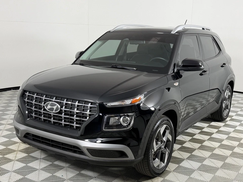 2023 Hyundai Venue - Image 10 of 12