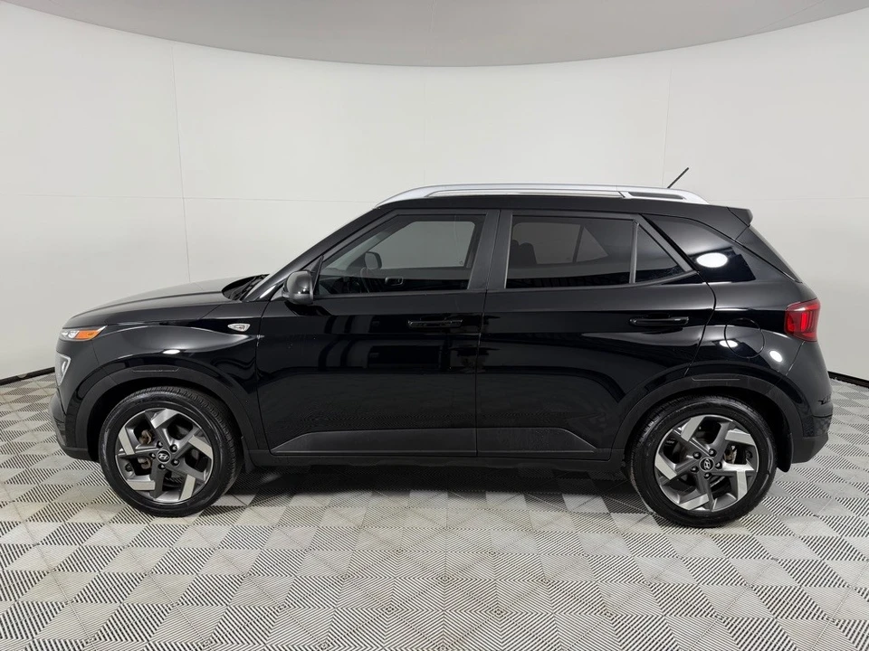 2023 Hyundai Venue - Image 8 of 12