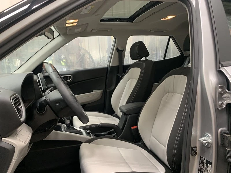 2023 Hyundai Venue - Image 10 of 12