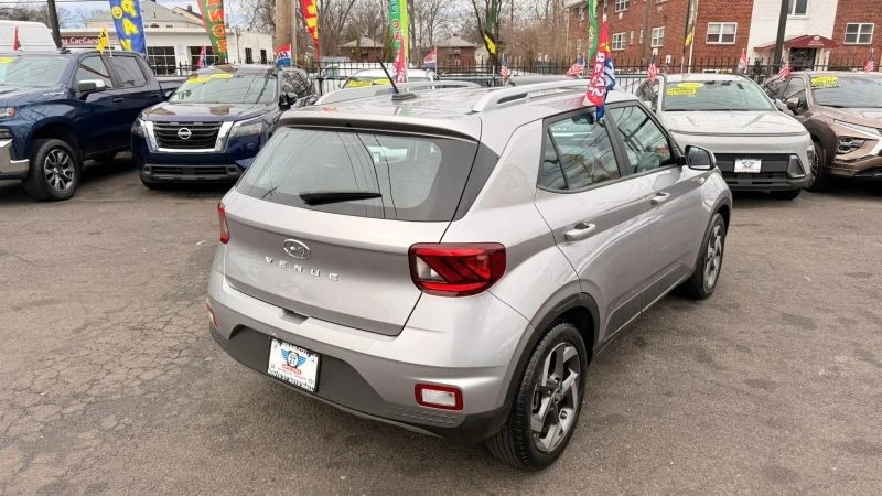 2023 Hyundai Venue - Image 3 of 12