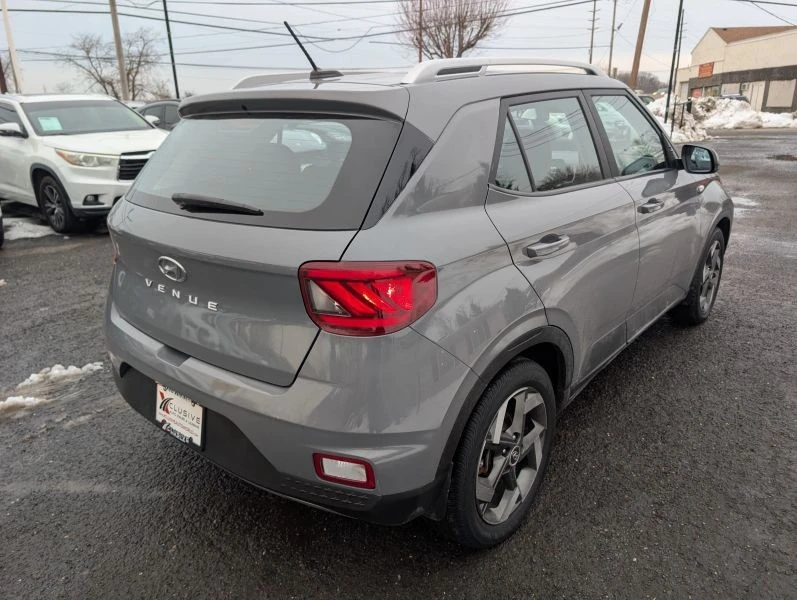 2023 Hyundai Venue - Image 3 of 12