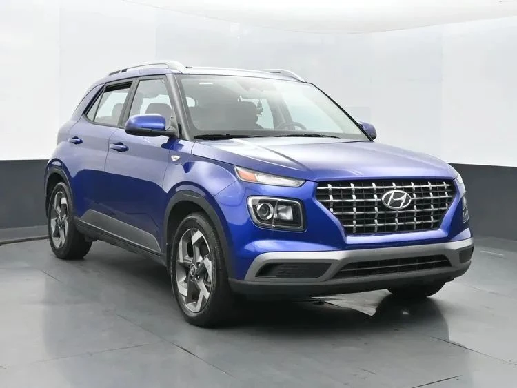 2023 Hyundai Venue - Image 2 of 12
