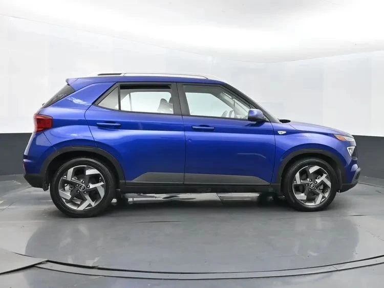2023 Hyundai Venue - Image 4 of 12
