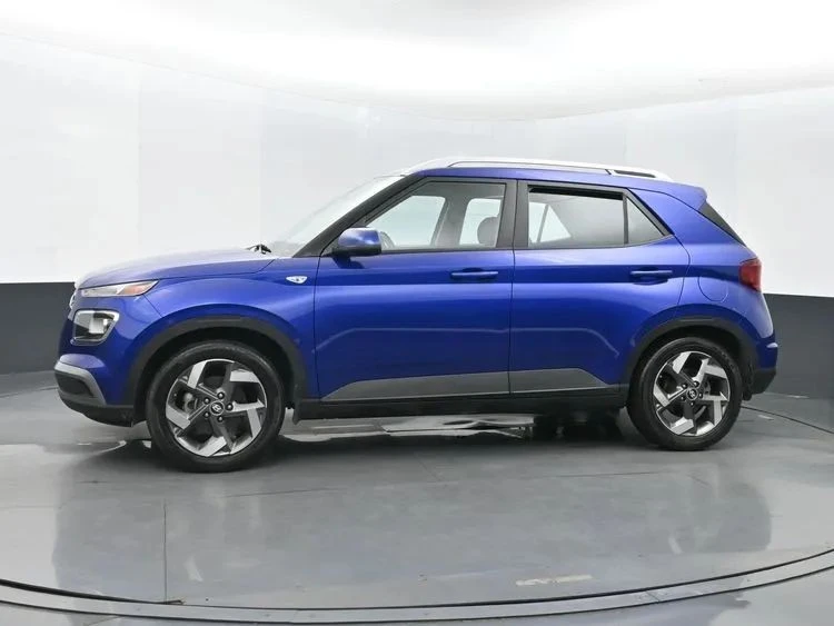 2023 Hyundai Venue - Image 5 of 12