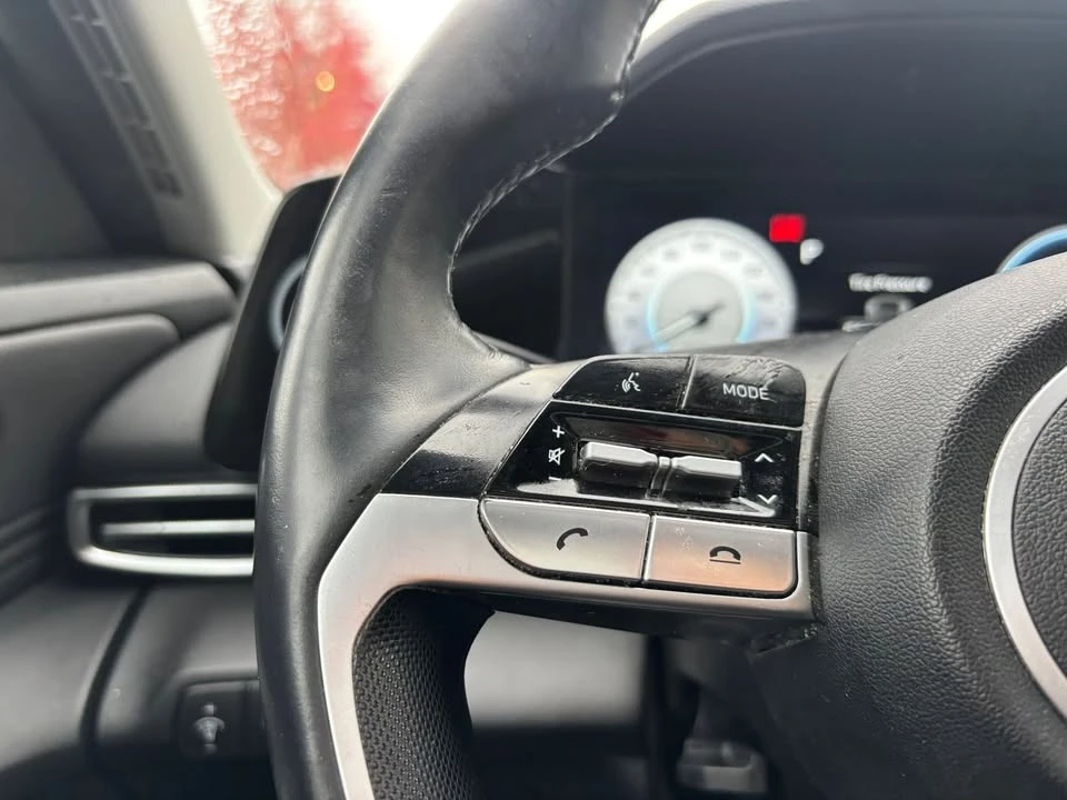 2023 Hyundai Elantra - Image 14 of 20
