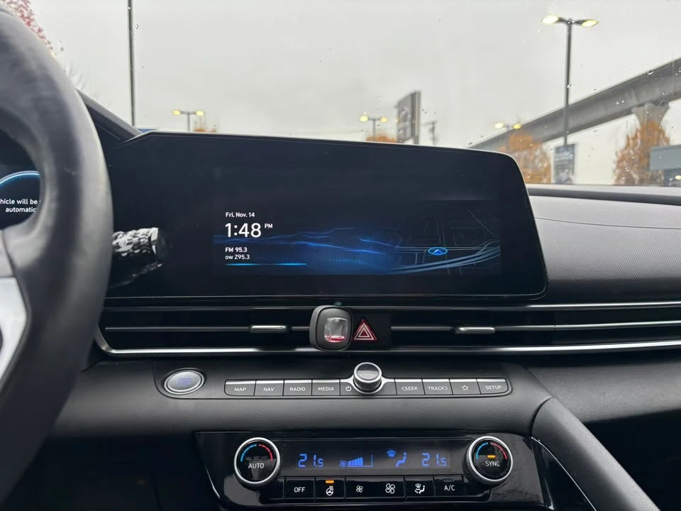 2023 Hyundai Elantra - Image 11 of 20