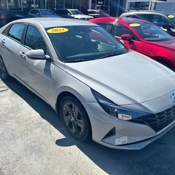 2023 Hyundai Elantra Preferred