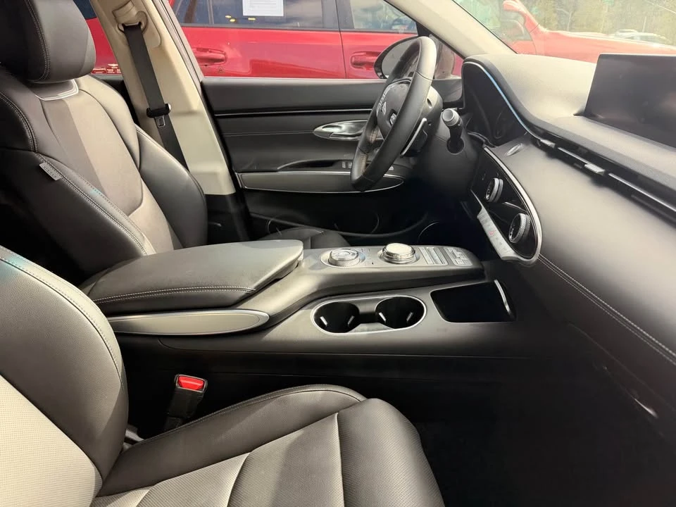 2023 Hyundai Genesis - Image 6 of 6