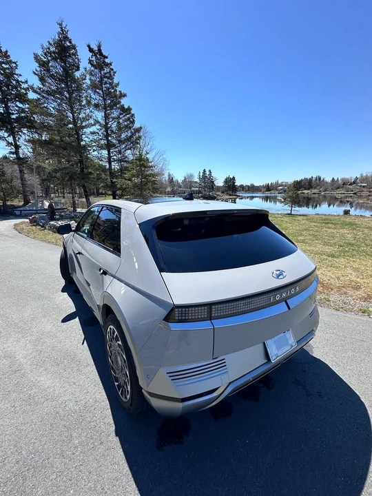 2023 Hyundai Ioniq 5 - Image 8 of 20