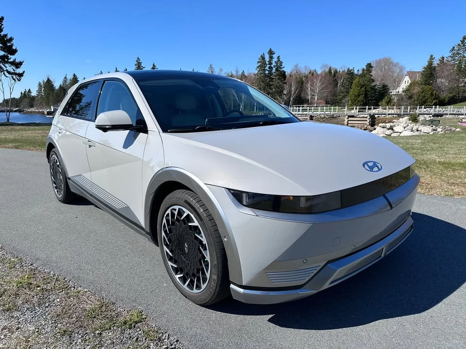 2023 Hyundai Ioniq 5 - Image 4 of 20