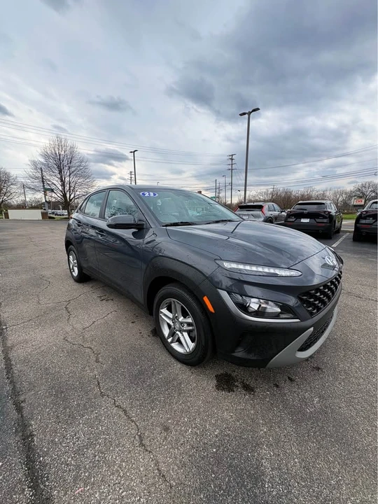 2023 Hyundai Kona - Image 2 of 11
