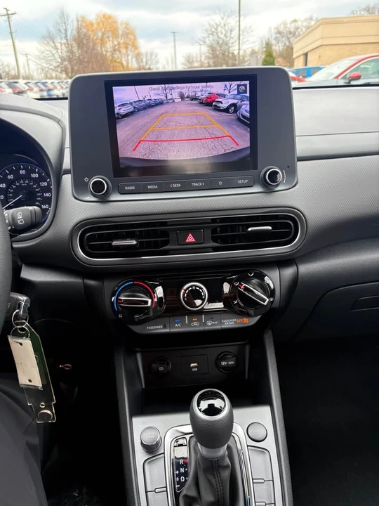 2023 Hyundai Kona - Image 9 of 11