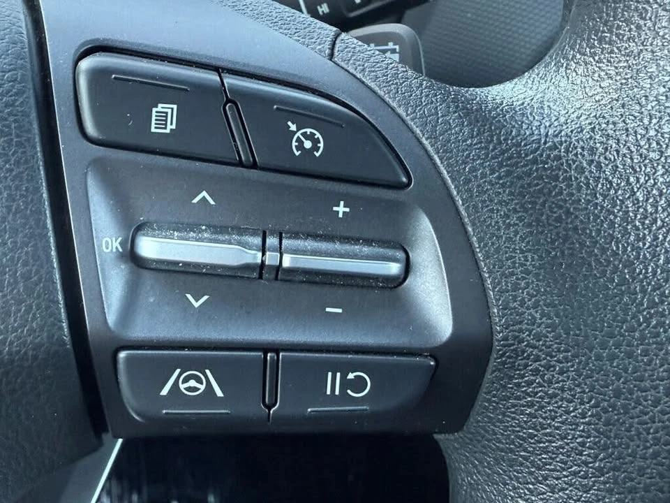 2023 Hyundai Kona - Image 18 of 20