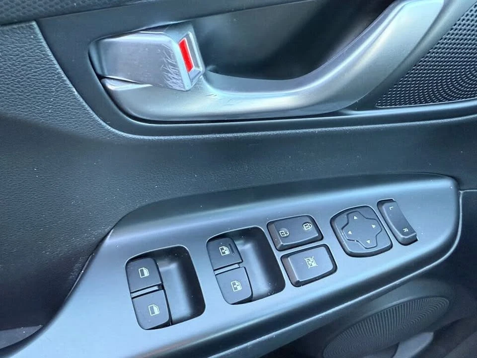 2023 Hyundai Kona - Image 13 of 20