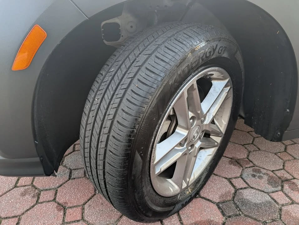 2023 Hyundai Kona - Image 18 of 18