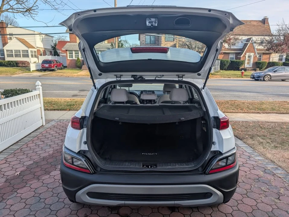 2023 Hyundai Kona - Image 11 of 18