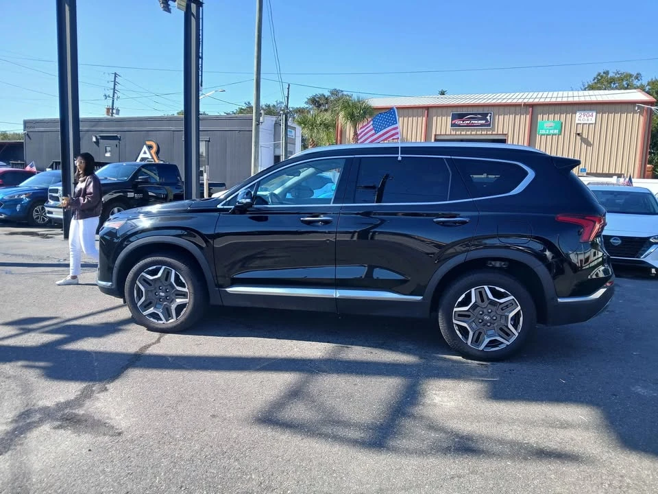 2023 Hyundai Santa Fe - Image 4 of 4