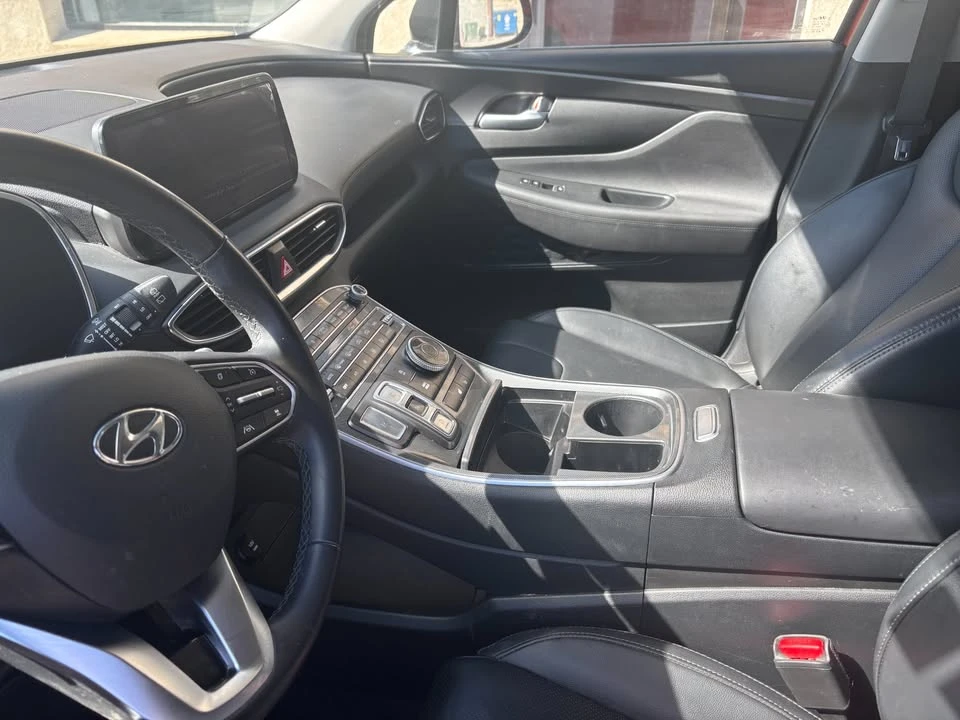 2023 Hyundai Santa Fe - Image 10 of 19