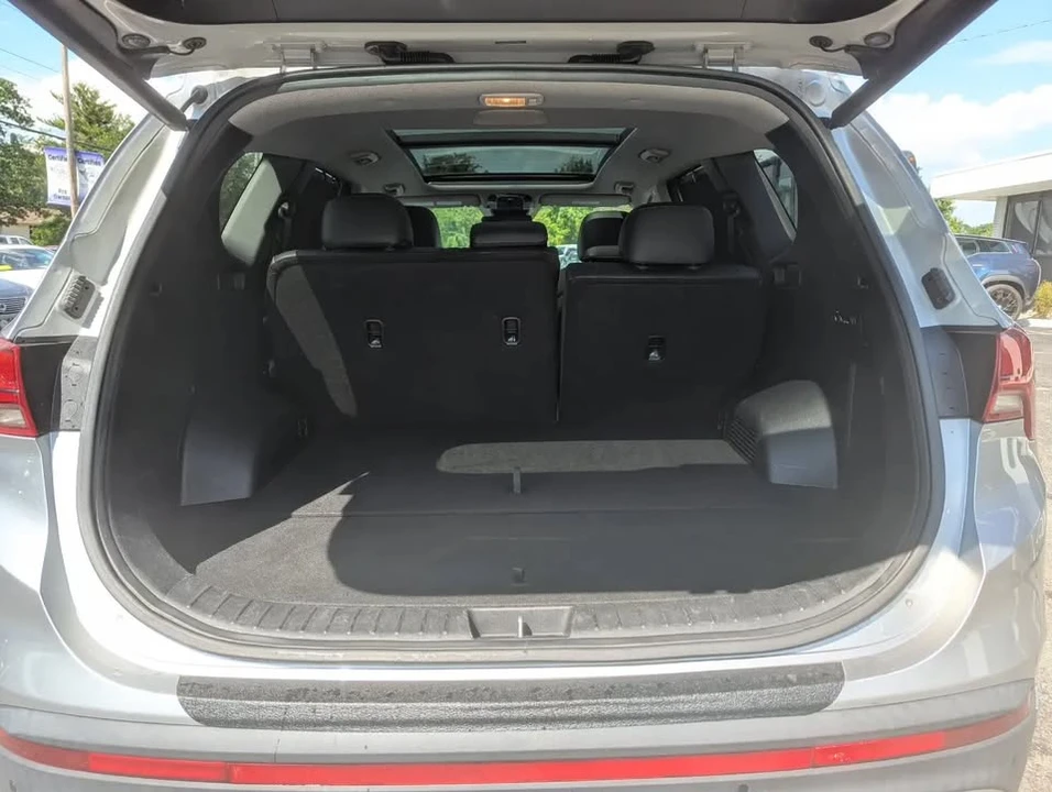 2023 Hyundai Santa Fe - Image 17 of 17