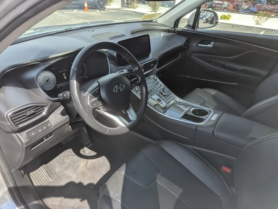 2023 Hyundai Santa Fe - Image 10 of 17