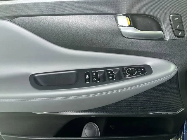 2023 Hyundai Santa Fe - Image 12 of 20