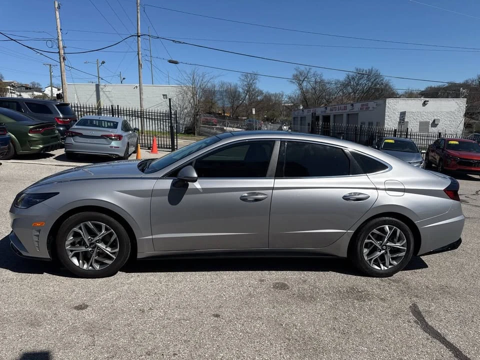 2023 Hyundai Sonata - Image 4 of 18