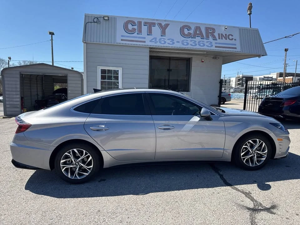 2023 Hyundai Sonata - Image 8 of 18