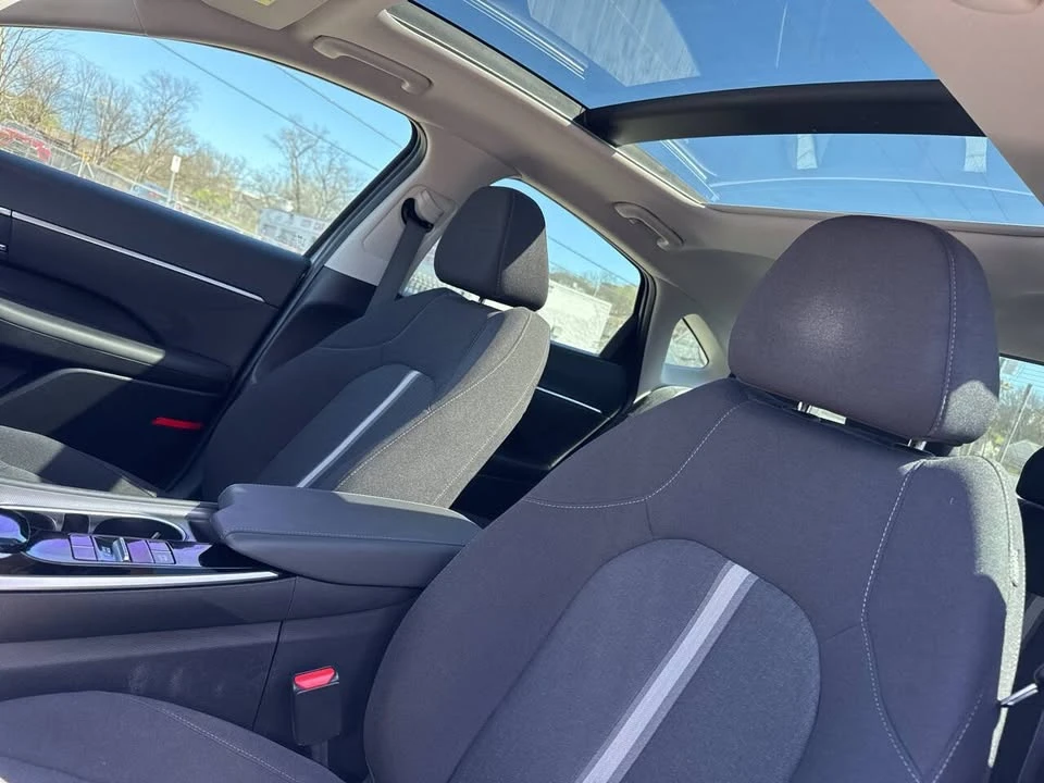 2023 Hyundai Sonata - Image 14 of 18