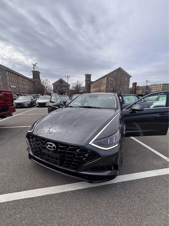 2023 Hyundai Sonata - Image 4 of 17