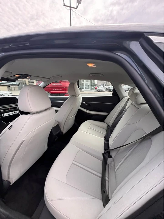 2023 Hyundai Sonata - Image 14 of 17