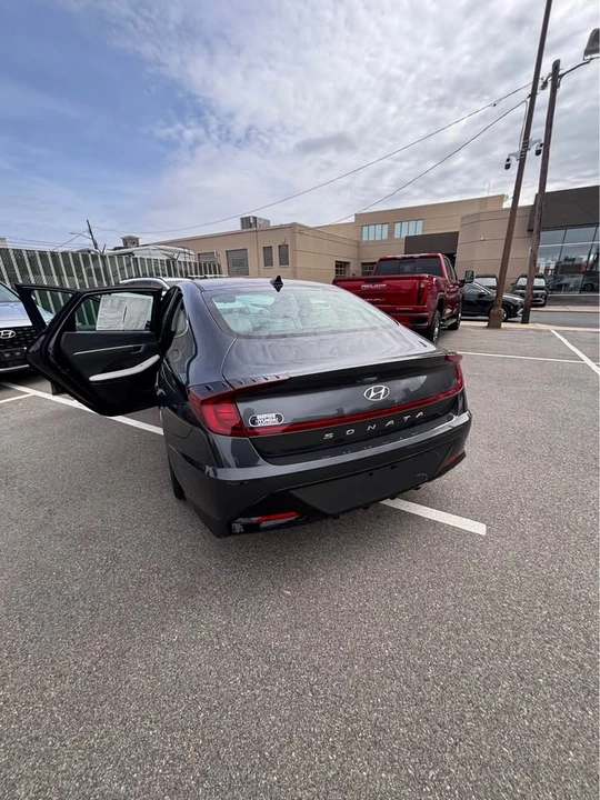 2023 Hyundai Sonata - Image 11 of 17