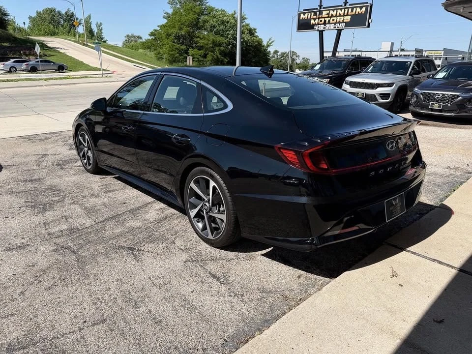 2023 Hyundai Sonata - Image 7 of 20
