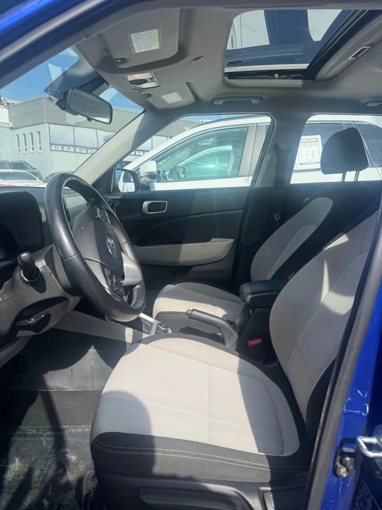 2023 Hyundai Venue - Image 6 of 8