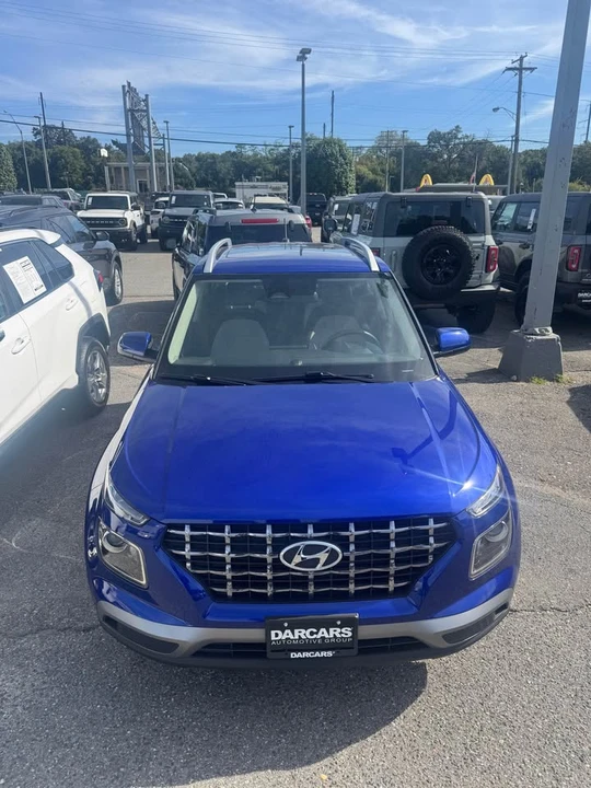 2023 Hyundai Venue - Image 2 of 8