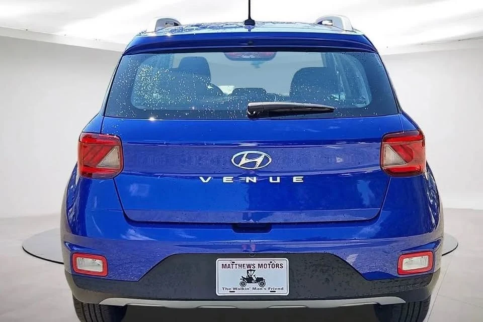 2023 Hyundai Venue - Image 5 of 15