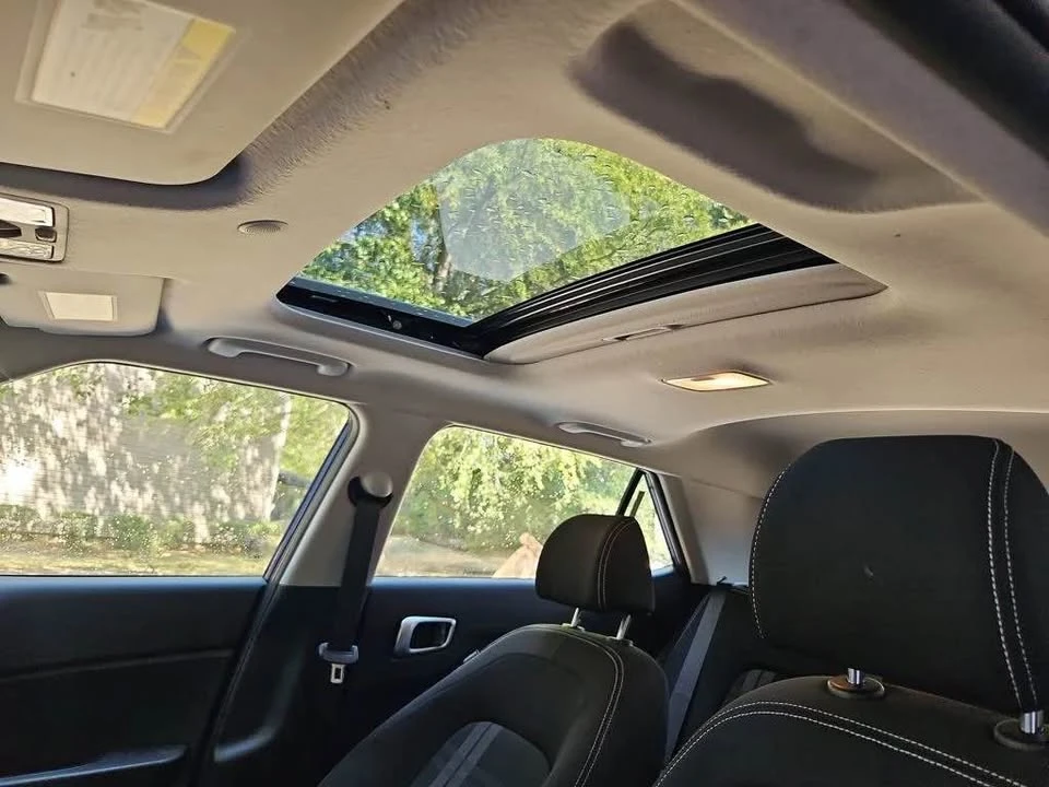 2023 Hyundai Venue - Image 10 of 15
