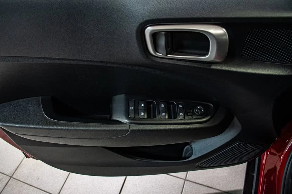 2023 Hyundai Venue - Image 17 of 20