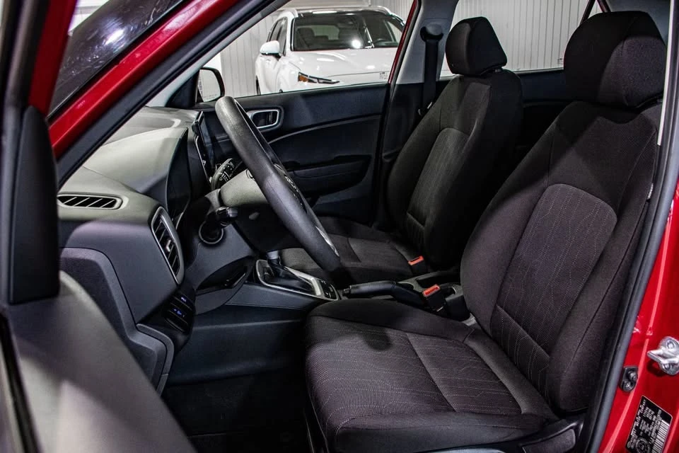 2023 Hyundai Venue - Image 18 of 20
