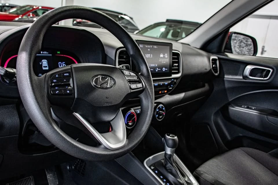 2023 Hyundai Venue - Image 14 of 20