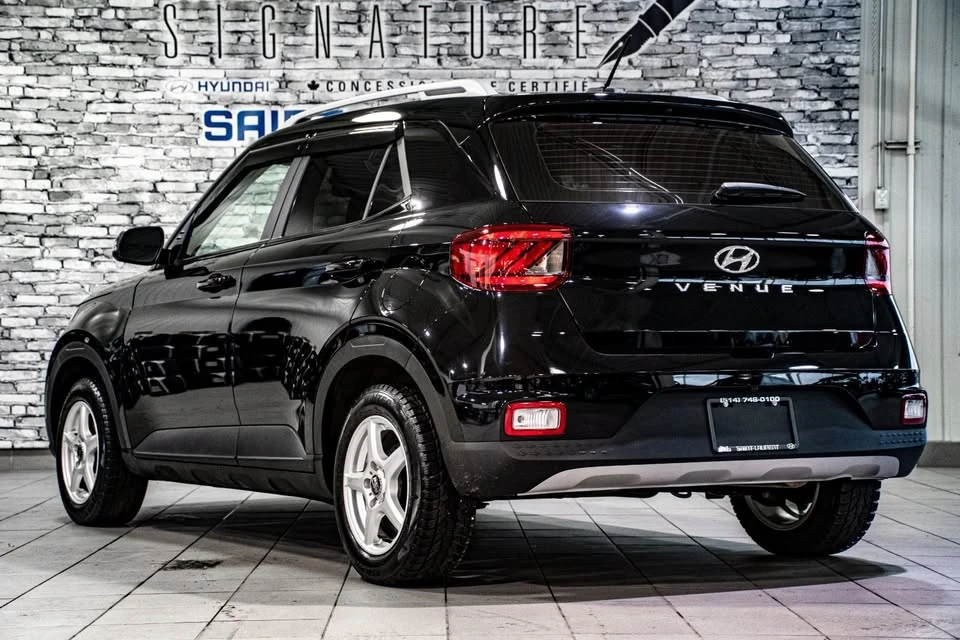 2023 Hyundai Venue - Image 13 of 20