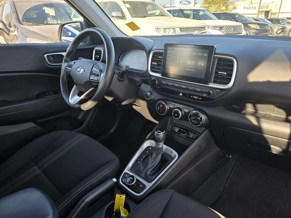 2023 Hyundai Venue - Image 9 of 15
