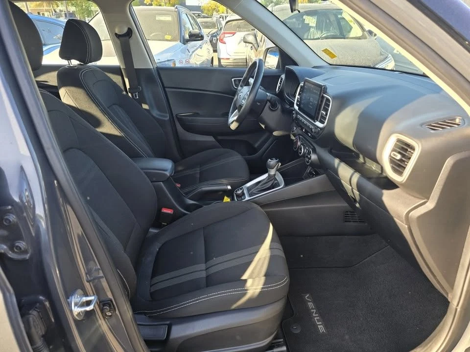 2023 Hyundai Venue - Image 10 of 15