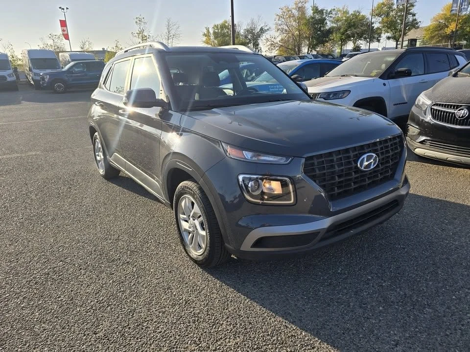 2023 Hyundai Venue - Image 4 of 15