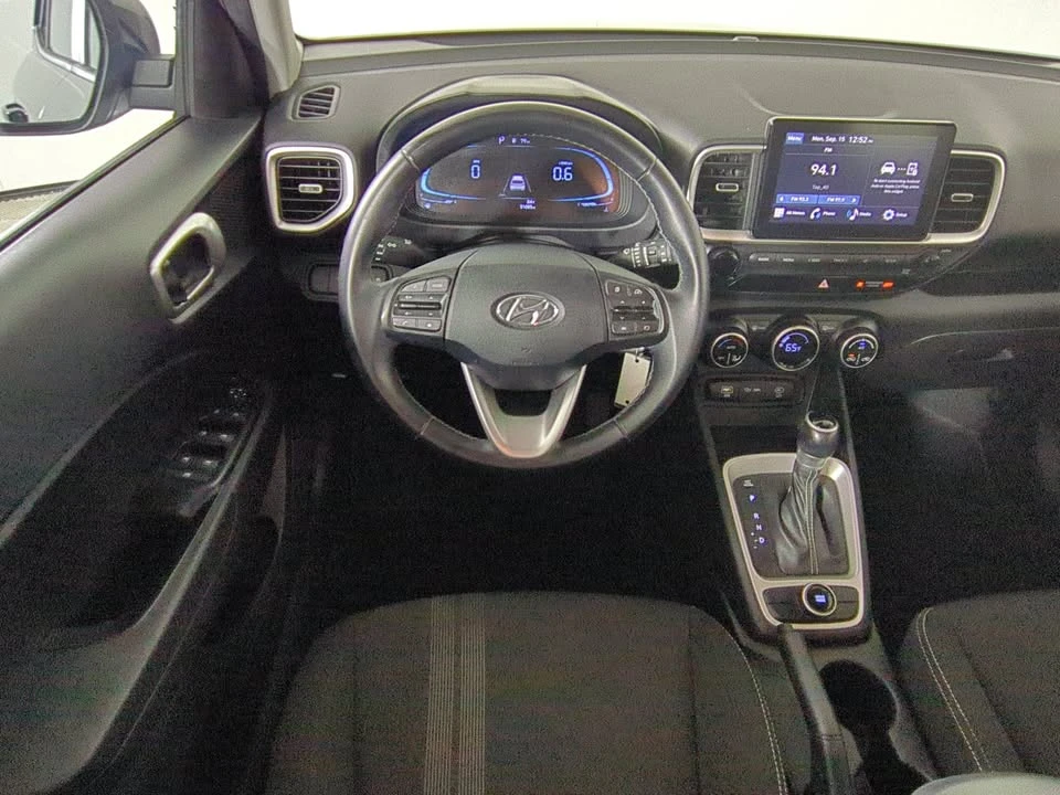 2023 Hyundai Venue - Image 10 of 13