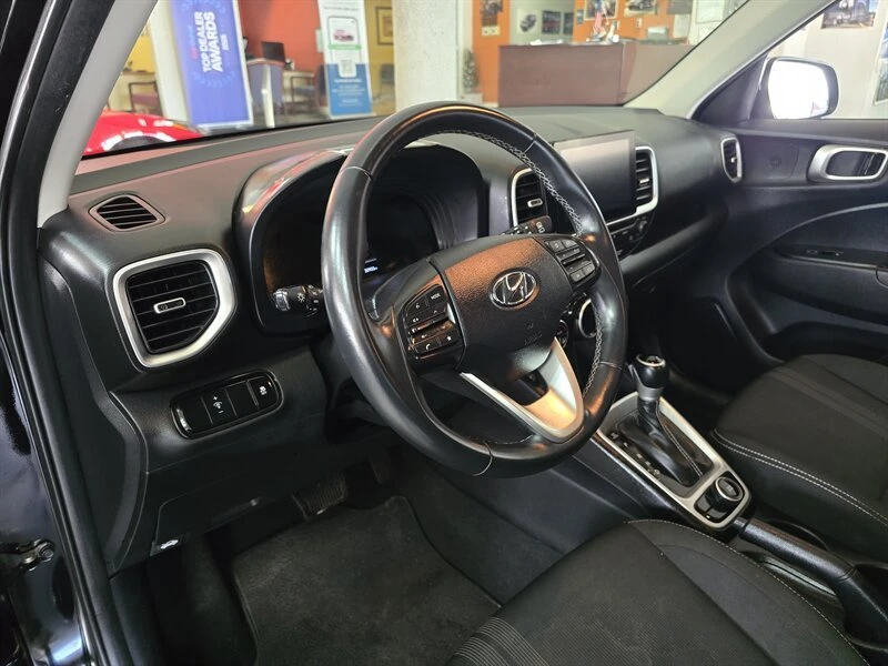 2023 Hyundai Venue - Image 8 of 20