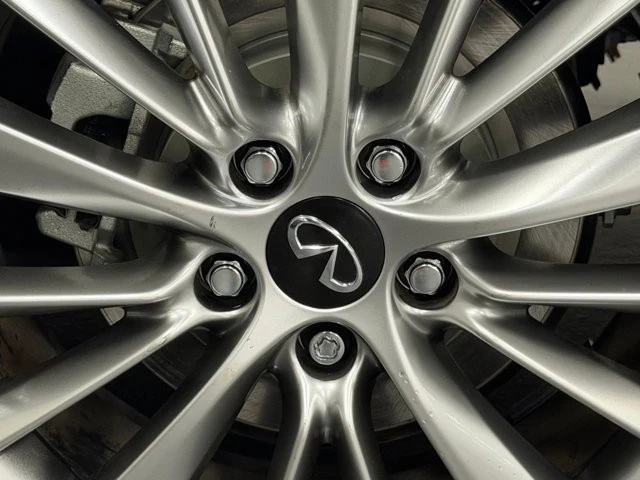 2023 Infiniti - Image 17 of 31